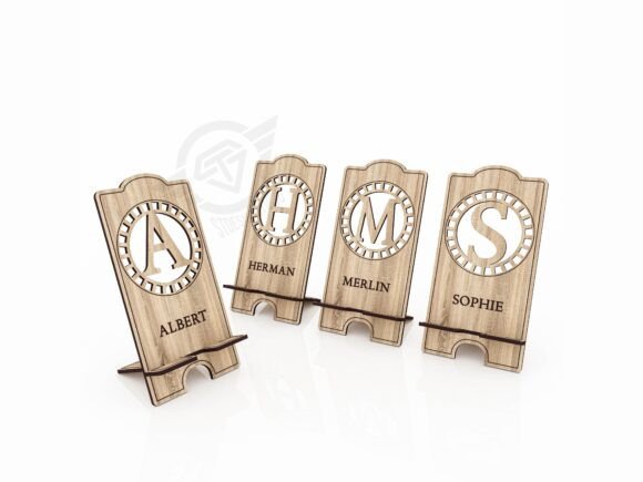 Personalisierte Handyhalterung aus Holz - Mit Namen & Initial graviert