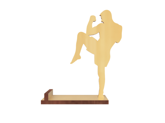 Handy-Halterung aus Holz - Karate Kämpfer Design