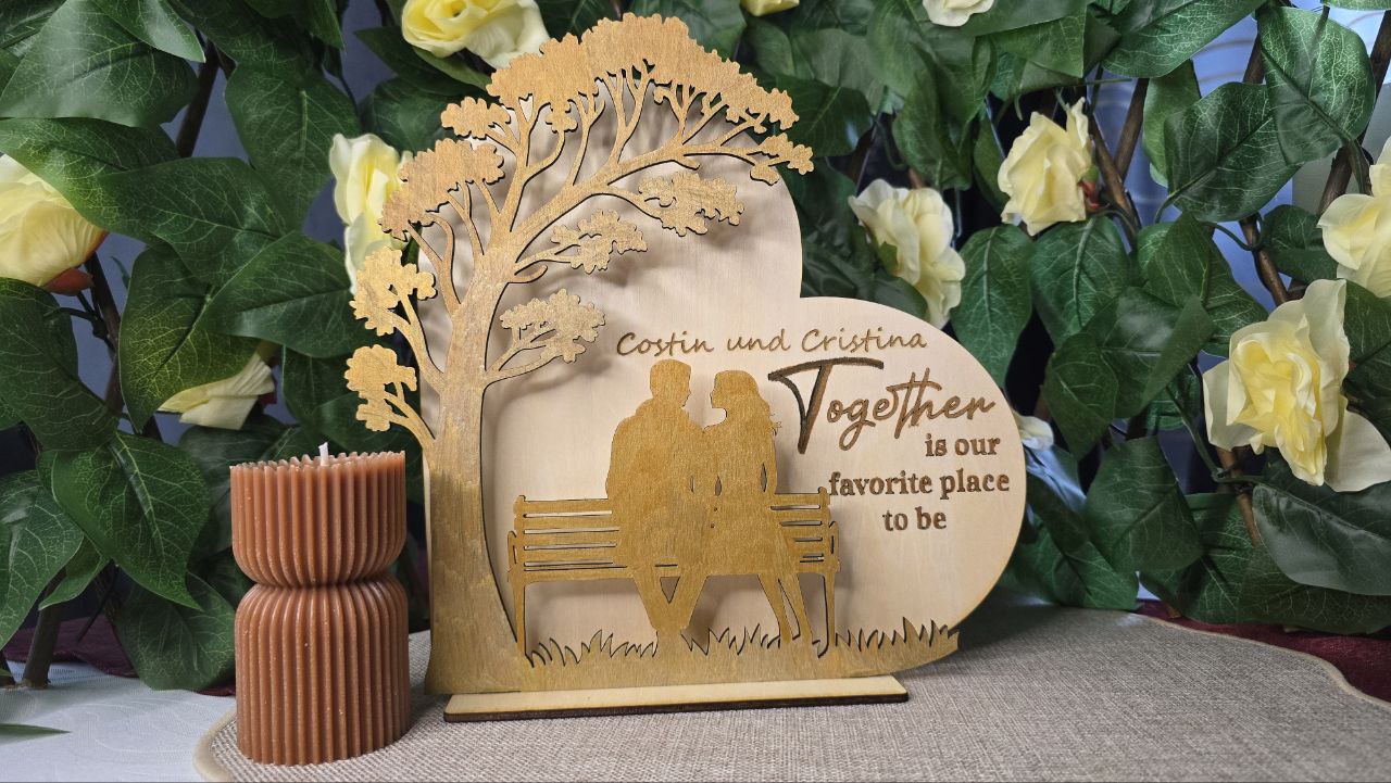 Personalisiertes Holzschild "Together" - Romantisches Paar-Geschenk mit Gravur
