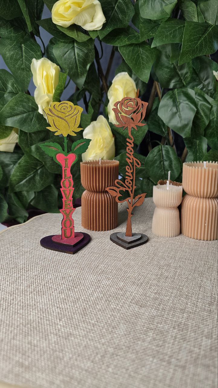 Romantische Holzrose zum Valentinstag - Lasergravierte Dekoration