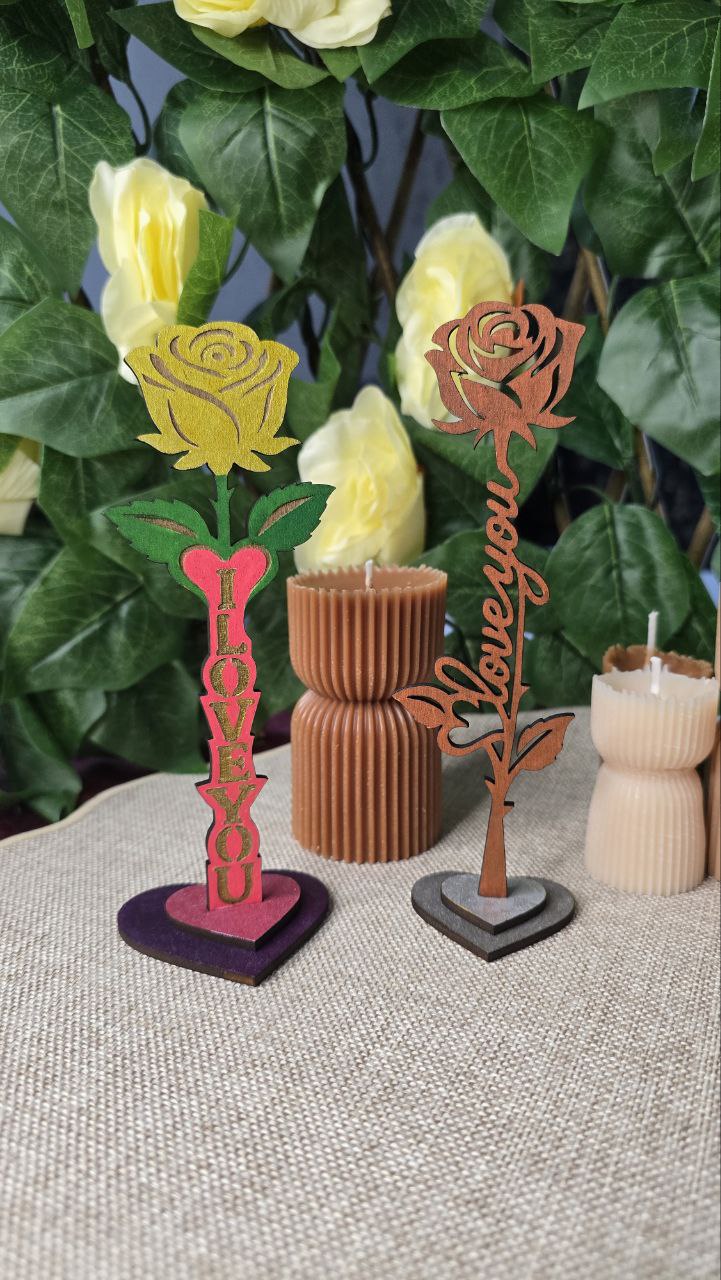 Romantische Holzrose zum Valentinstag - Lasergravierte Dekoration